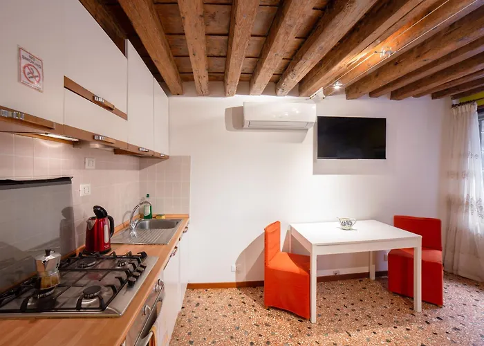 Frari 2 By Venicevillas *